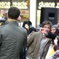 ROB OLD/NEW today show fan pic 4 4 /25/10