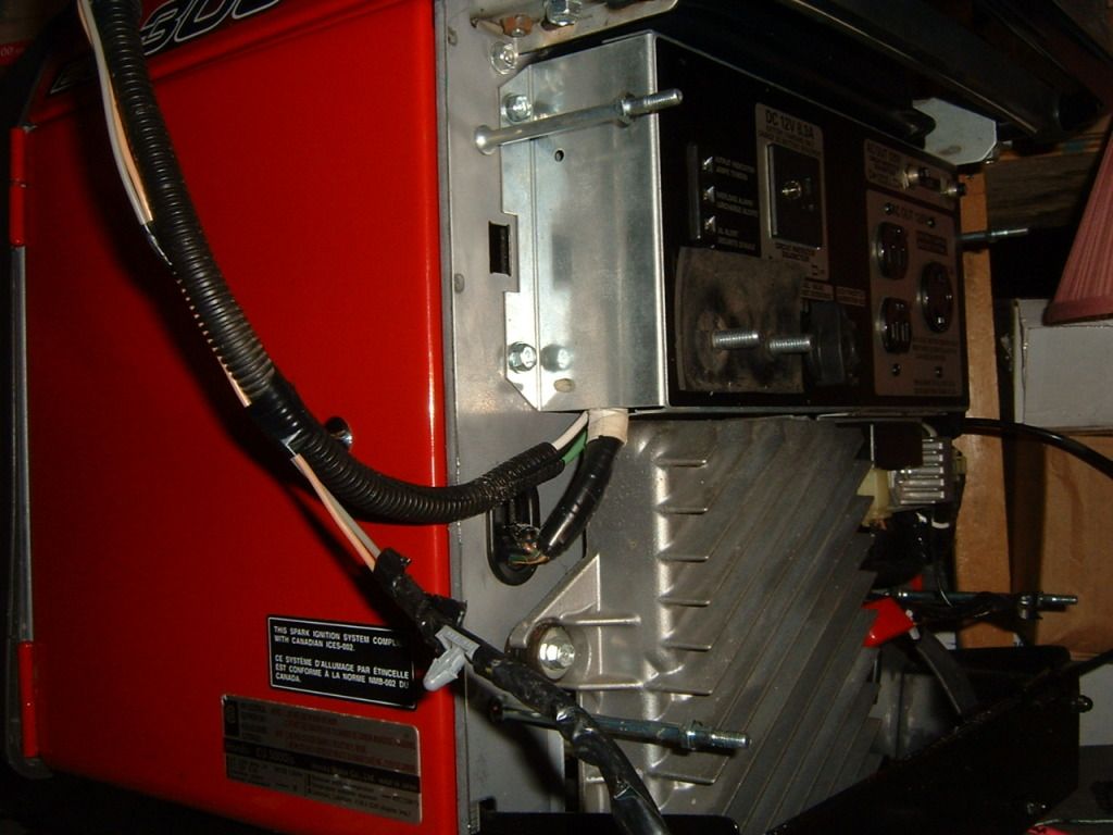 http://i743.photobucket.com/albums/xx76/lottapics/Honda %20Generator%20Remote/DSCF1167.jpg