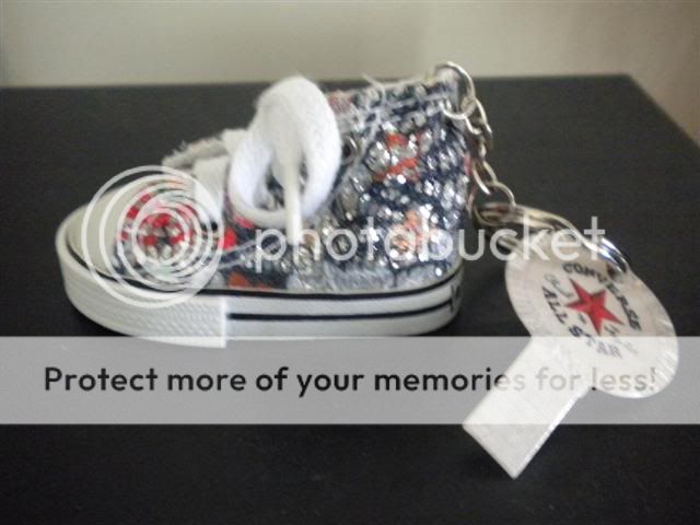 NEW ALL STAR CONVERSE SHOE KEY CHAIN MANY COLORS MIXED VERY COOL 